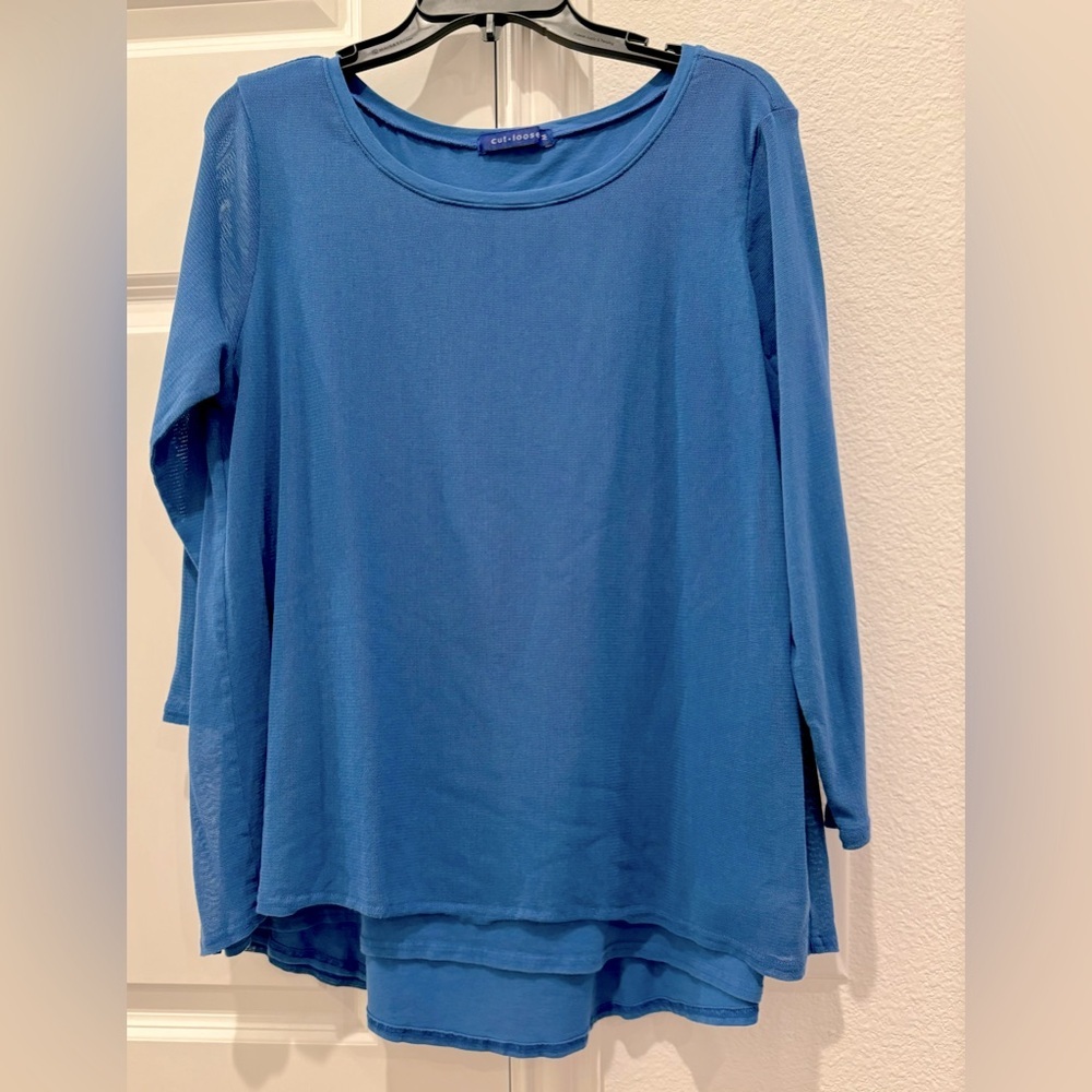 Women’s Cut Loose Blue Top, 3/4 Length Sleeves, Mesh Overlay, Size M